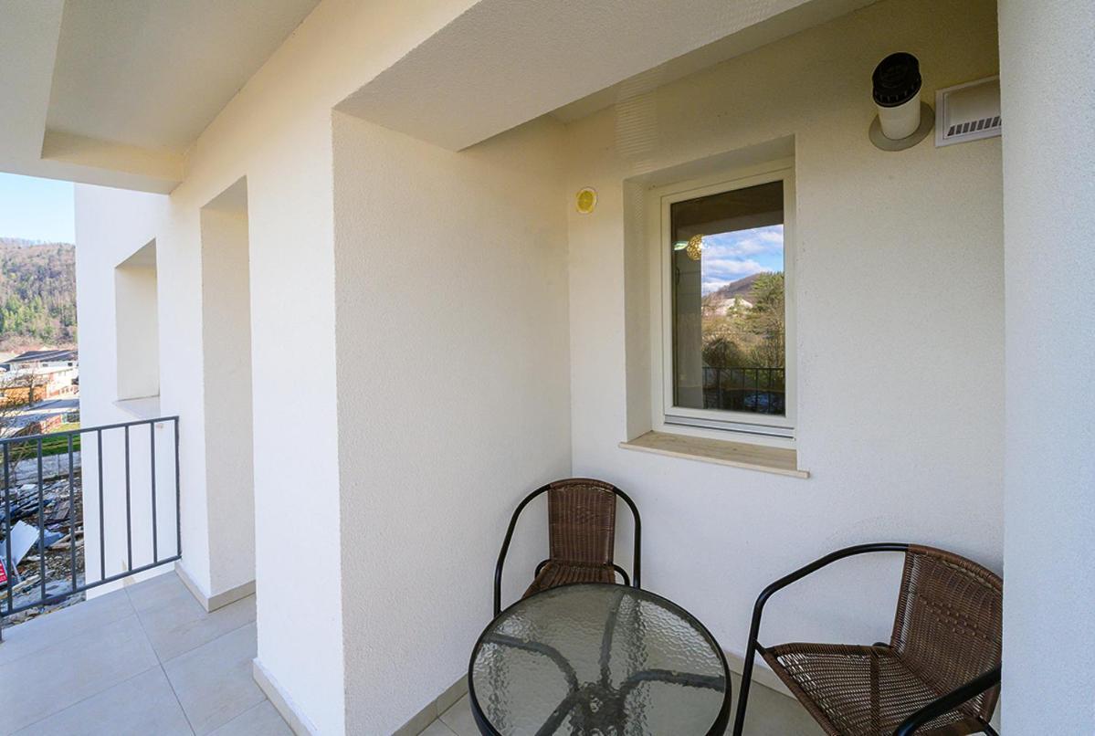 Apartament Laur Gura Humorului Exterior foto